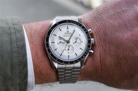 omega speedmaster 2024 price.